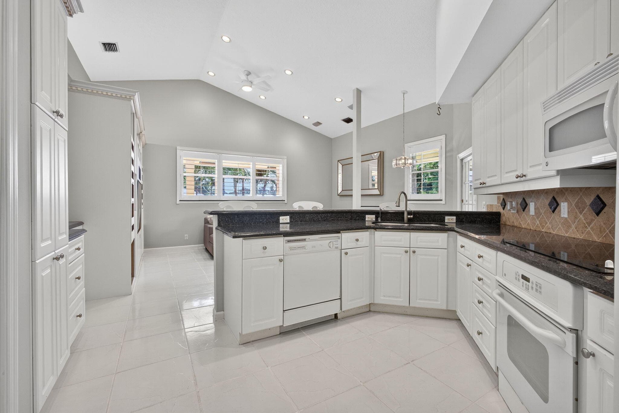 1052 W Shore Drive, West Palm Beach, FL 33406 — photo 29 of 65