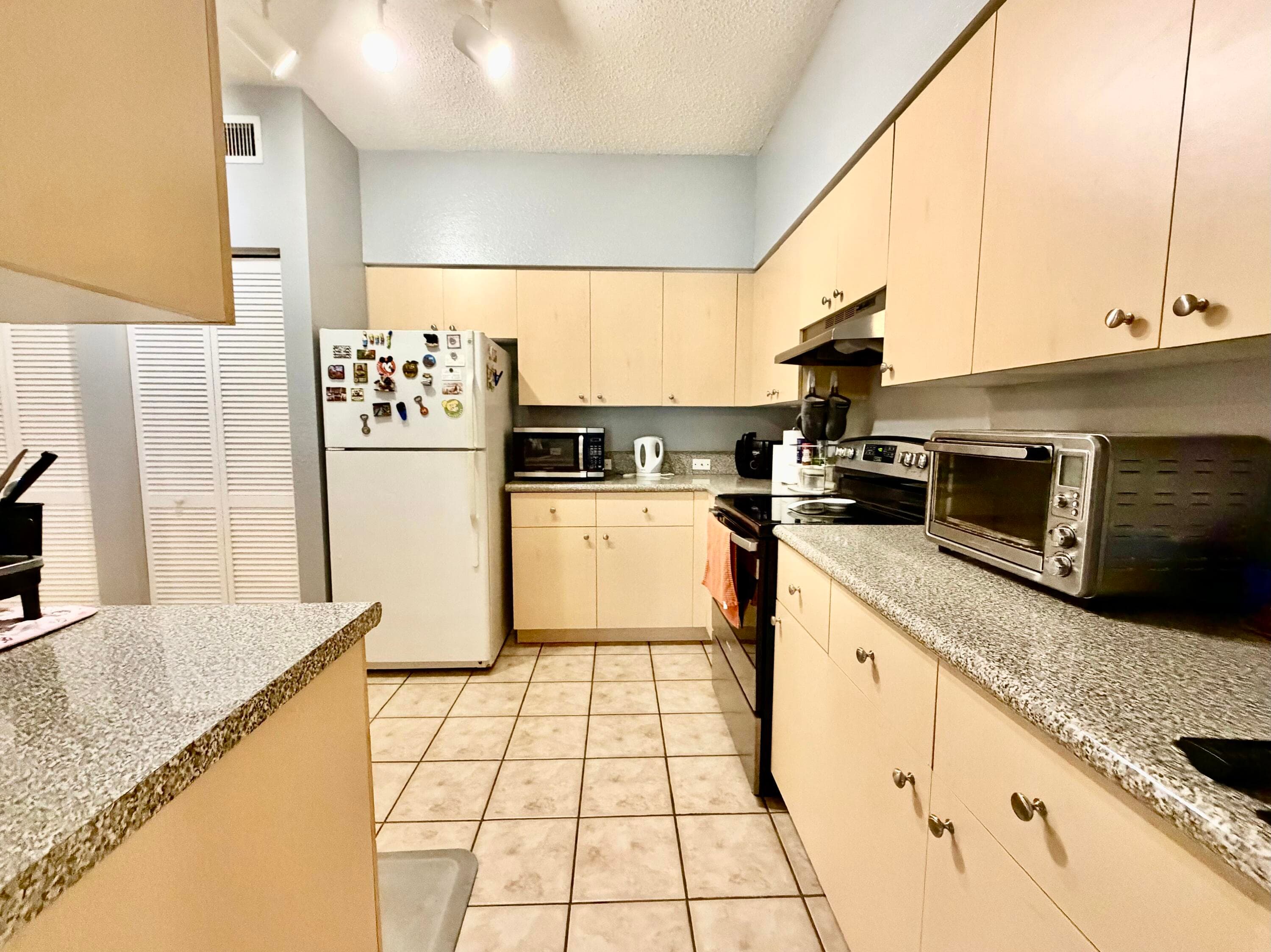 330 Crestwood Circle N 202, Royal Palm Beach, FL 33411 — photo 12 of 31