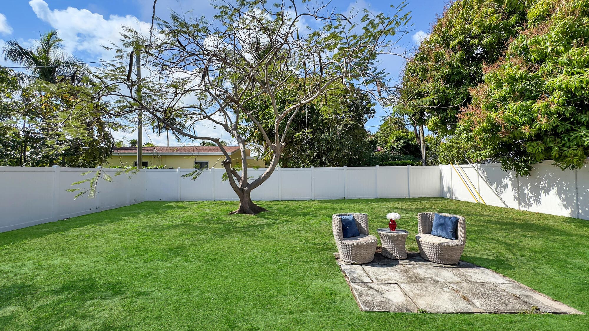 3331 Lake Avenue, West Palm Beach, FL 33405 — photo 14 of 31