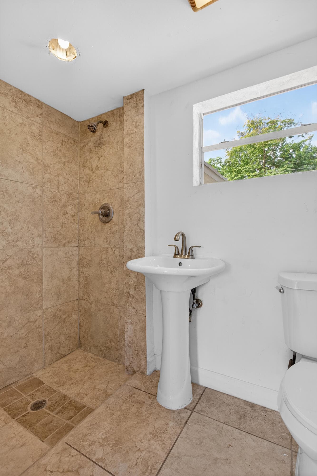 5183 NE 15th Avenue, Pompano Beach, FL 33064 — photo 20 of 34