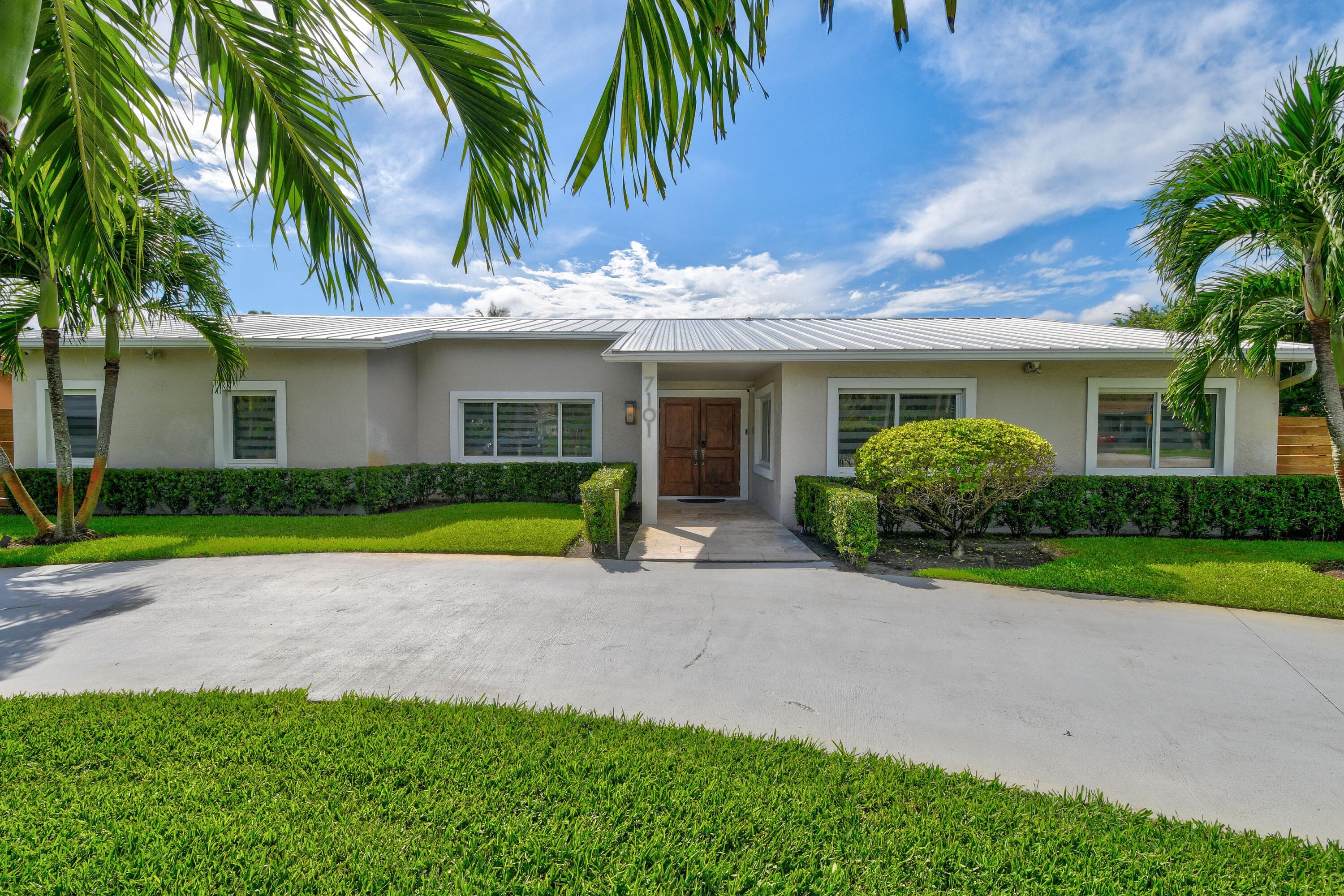 7101 W Lake Drive, Lake Clarke Shores, FL 33406 — photo 2 of 51