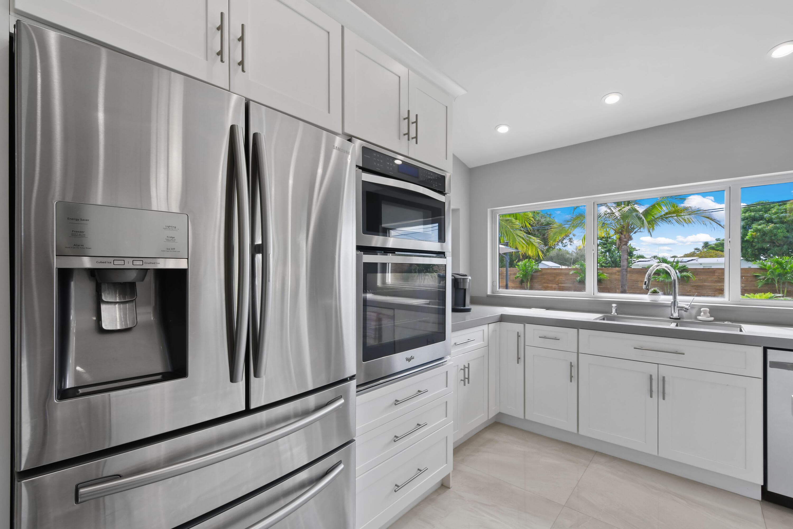 7101 W Lake Drive, Lake Clarke Shores, FL 33406 — photo 12 of 51