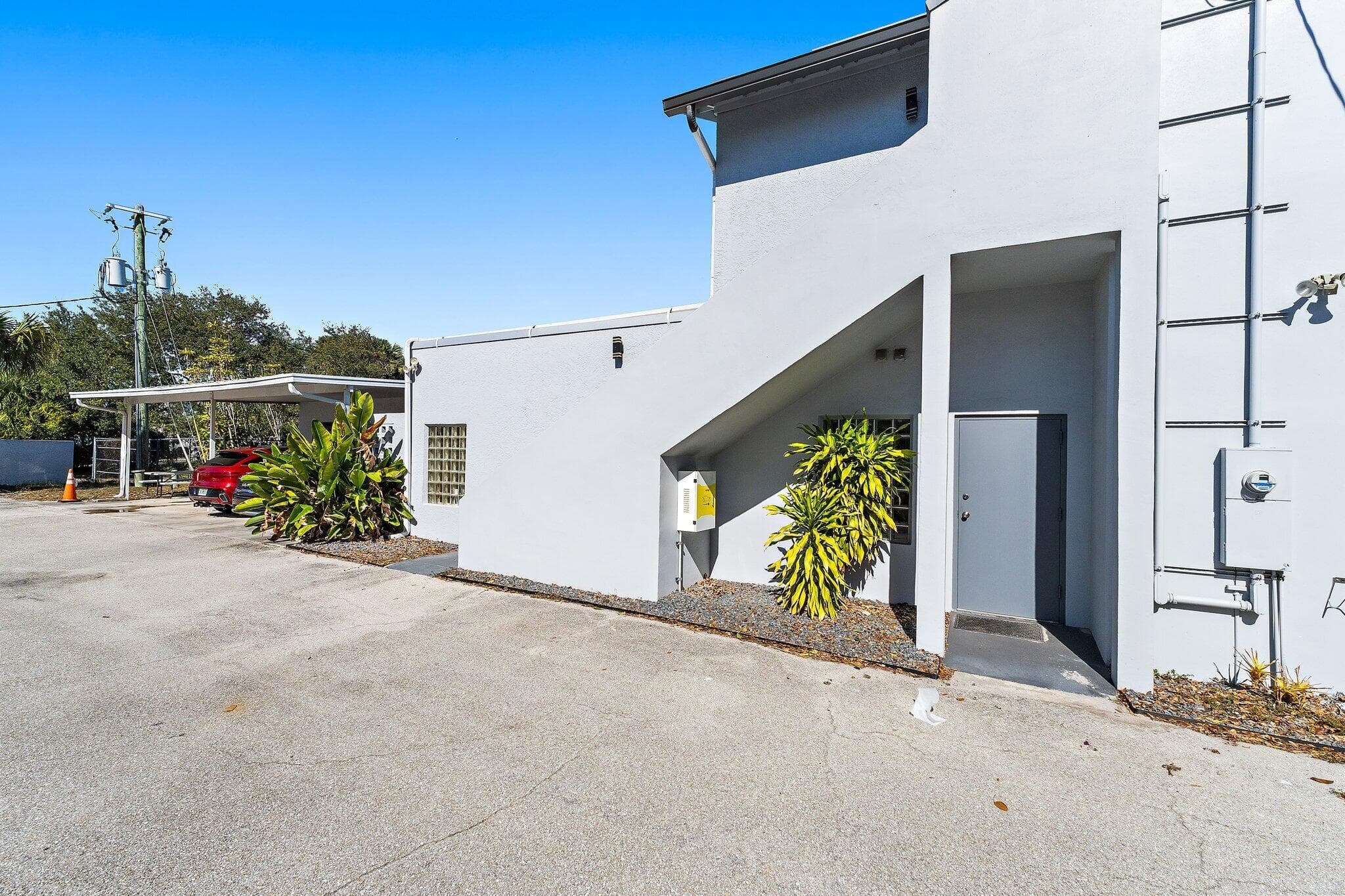 310 SE Denver Avenue 2, Stuart, FL 34994 — photo 12 of 51