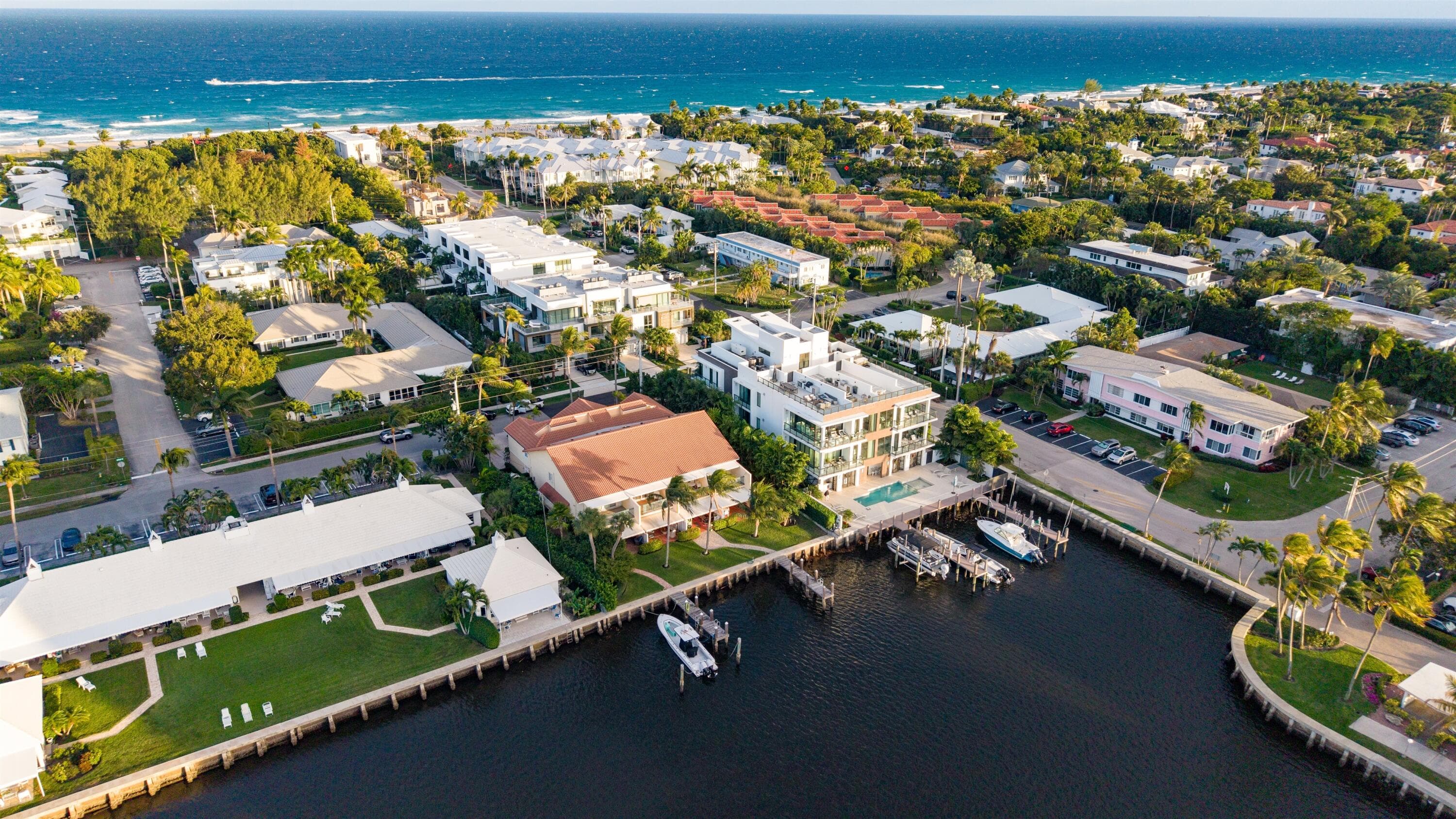 336 Venetian Drive 1, Delray Beach, FL 33483 — photo 4 of 37
