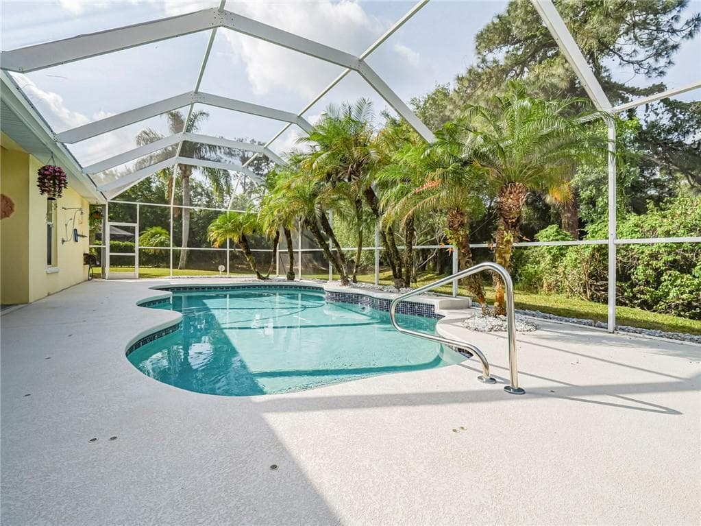 5873 Pine Ridge Circle, Vero Beach, FL 32967 — photo 34 of 36