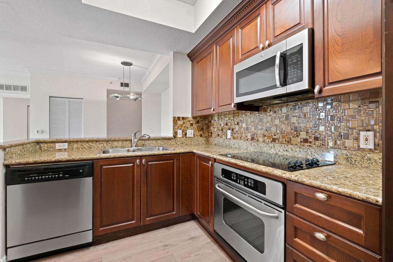 1660 Renaissance Commons Boulevard 2524, Boynton Beach, FL 33426 — photo 11 of 38