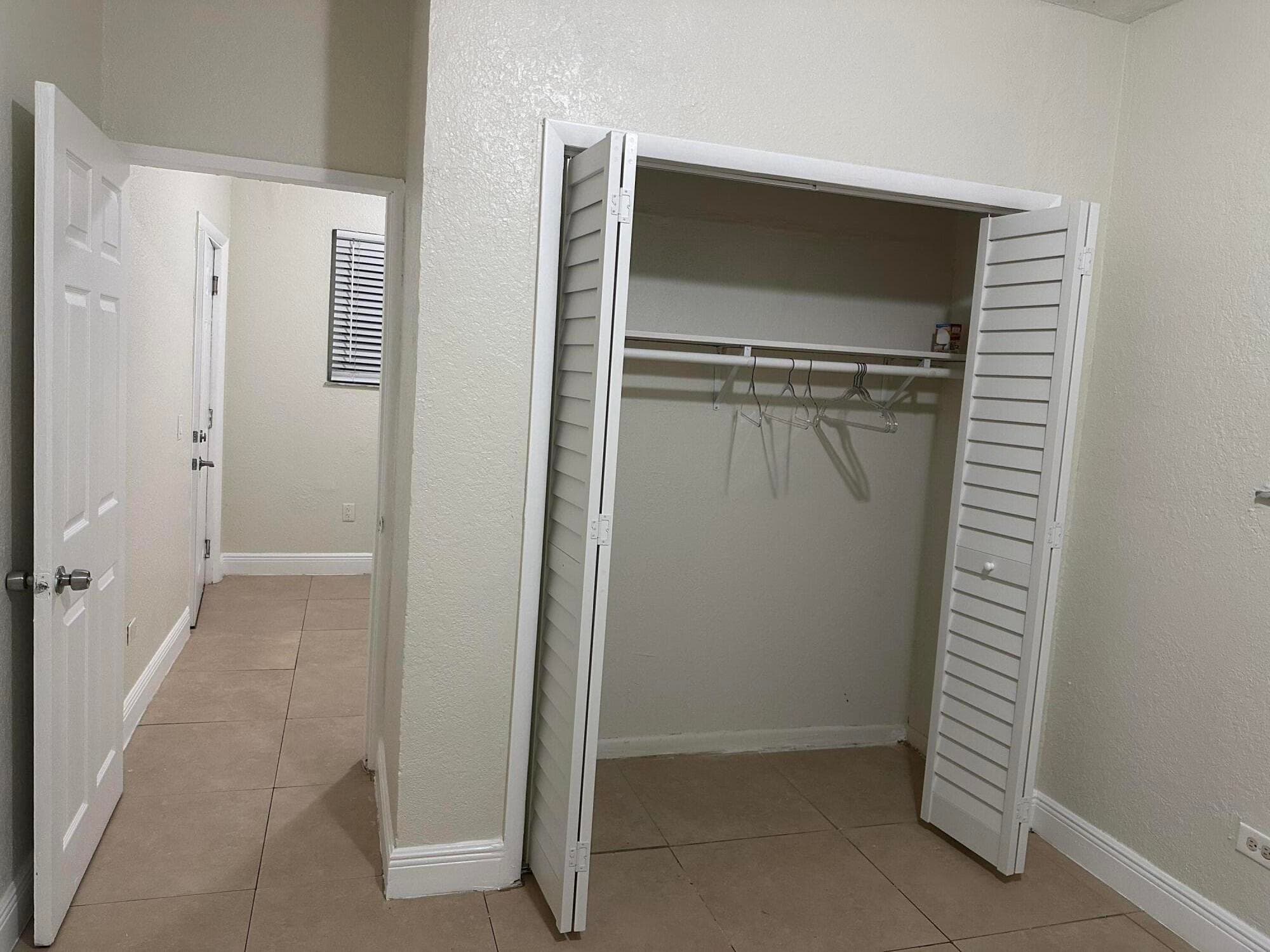 225 NW 125th Street, North Miami, FL 33168 — photo 4 of 6