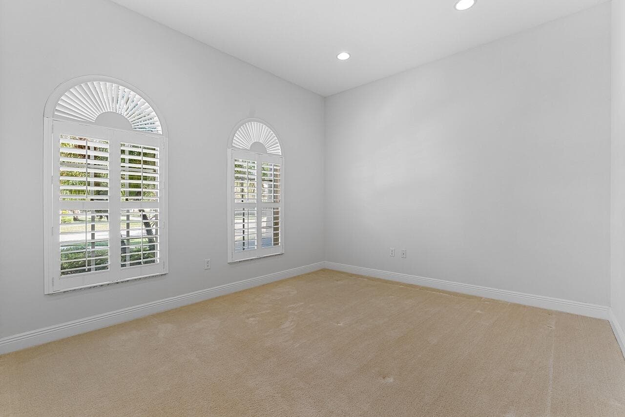 9724 Via Grandezza W, Wellington, FL 33411 — photo 38 of 56