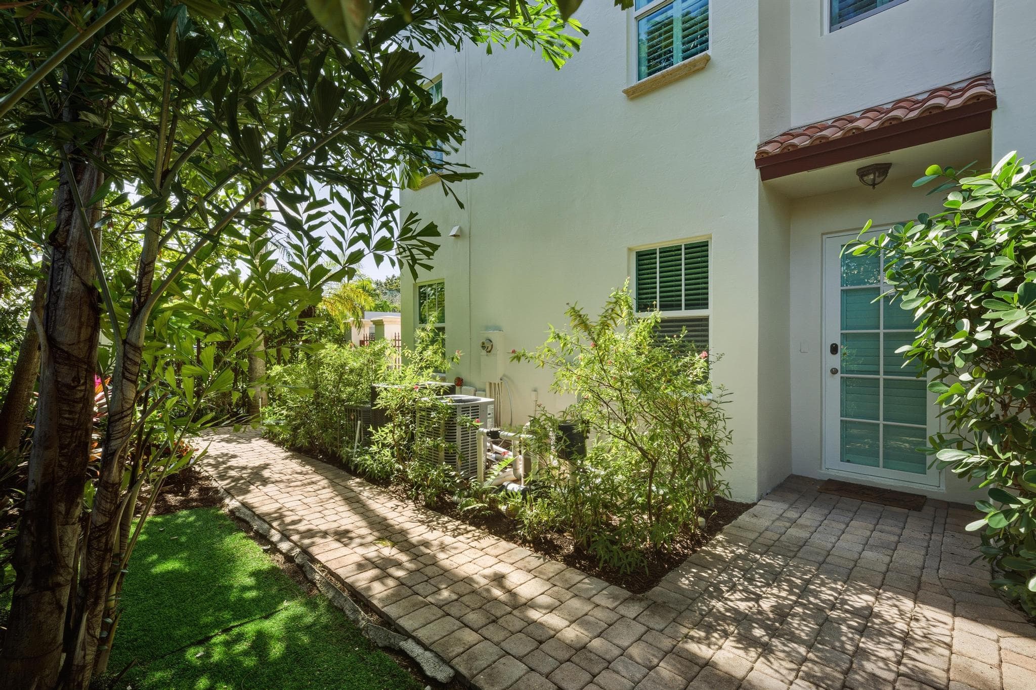 1709 NE 8th Street 1709, Fort Lauderdale, FL 33304 — photo 43 of 62