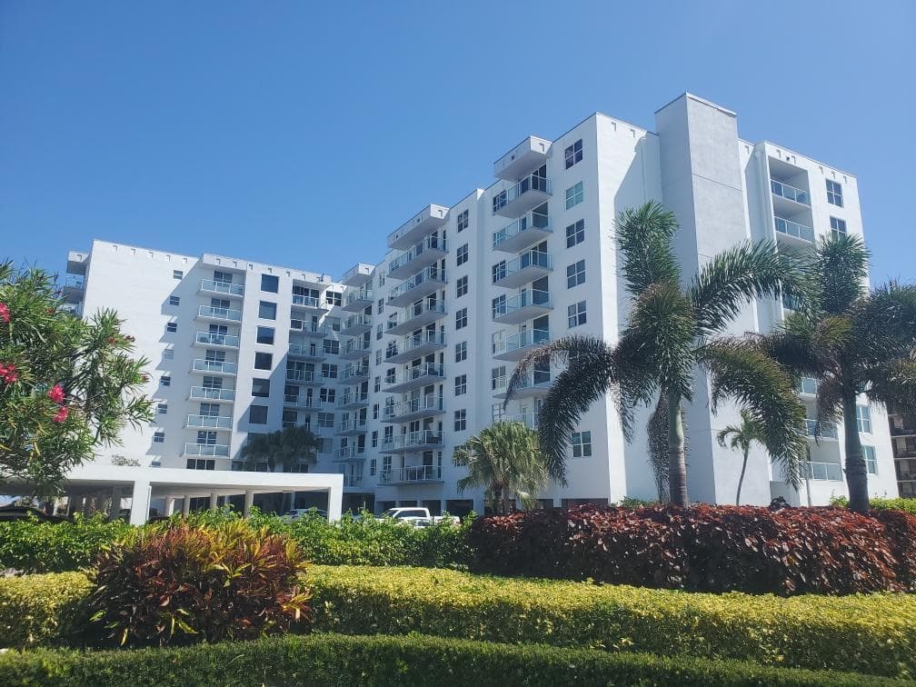 3450 S Ocean Boulevard 406, Palm Beach, FL 33480 — photo 1 of 37