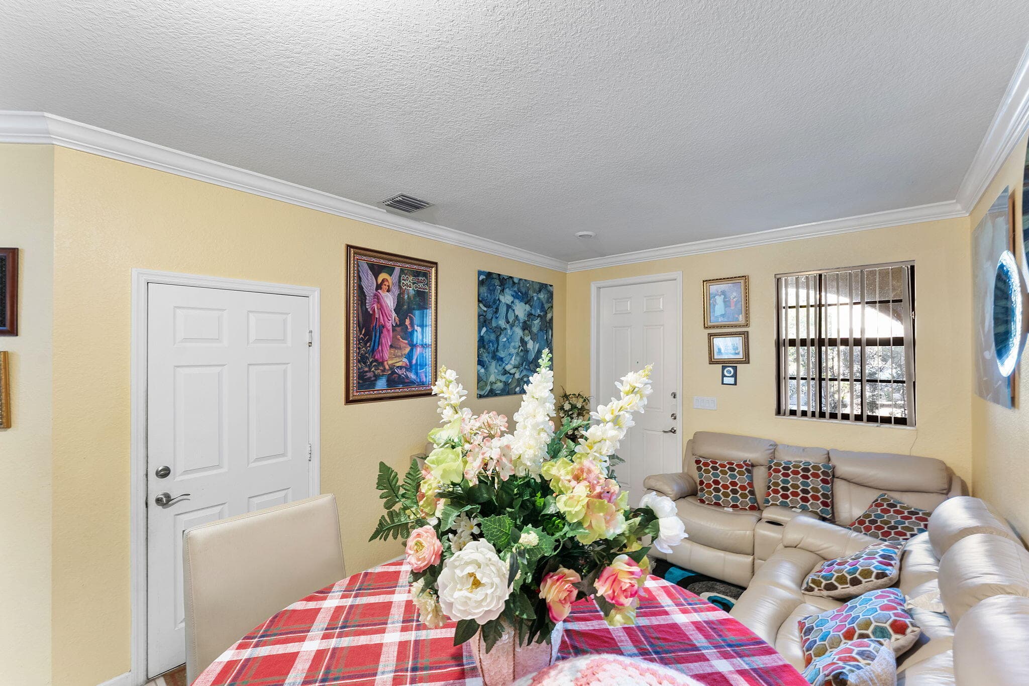 5438 NW 27th Street, Margate, FL 33063 — photo 5 of 40