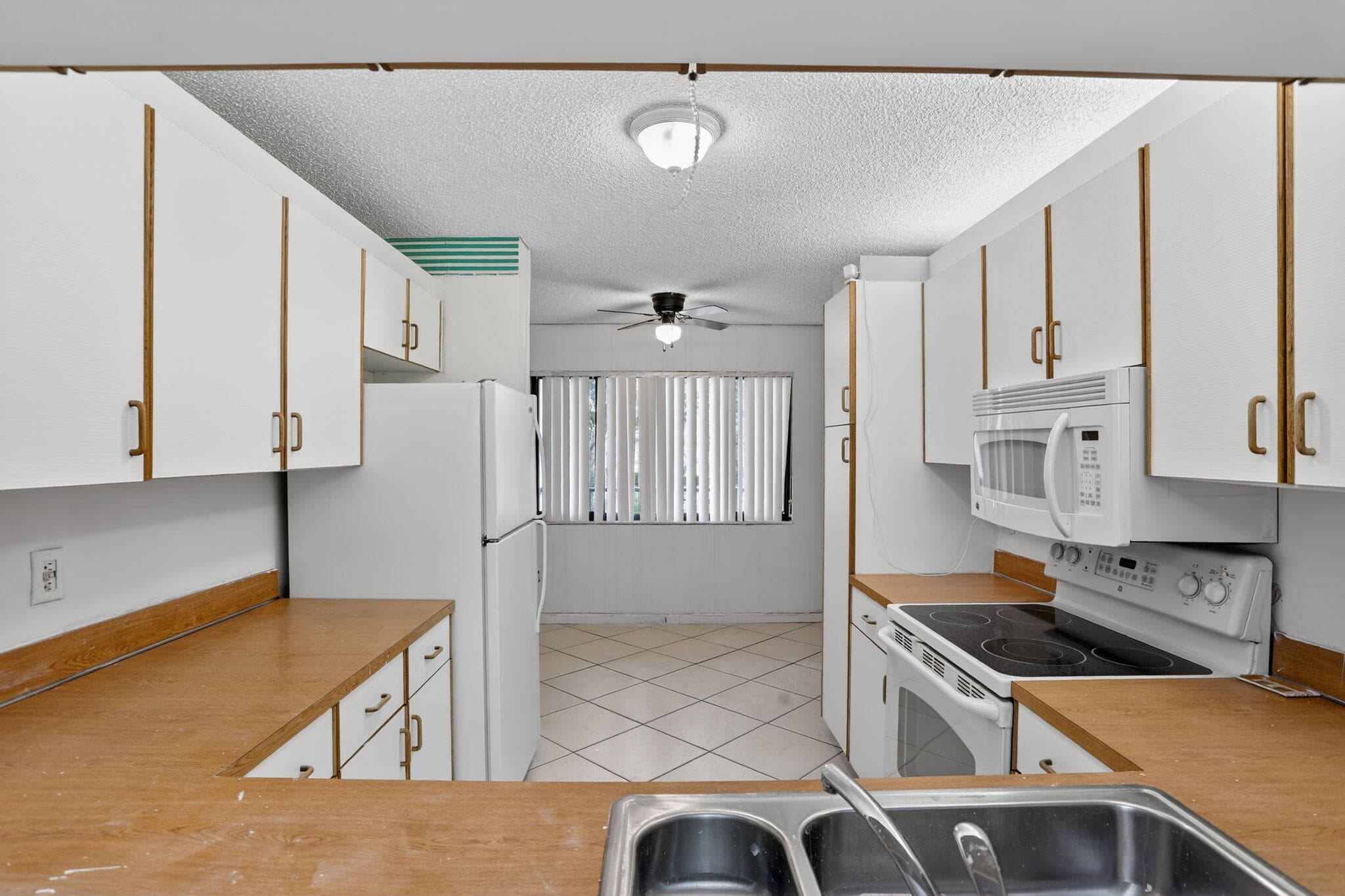 10837 W Clairmont Circle 208, Tamarac, FL 33321 — photo 9 of 45