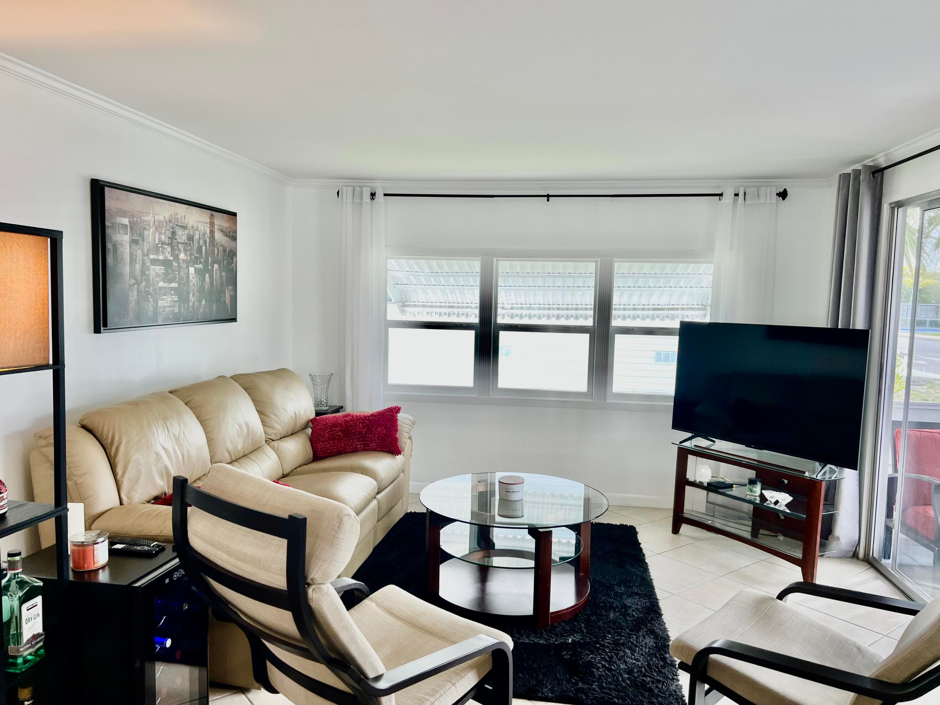 3225 South Street, Hollywood, FL 33021 — photo 5 of 55
