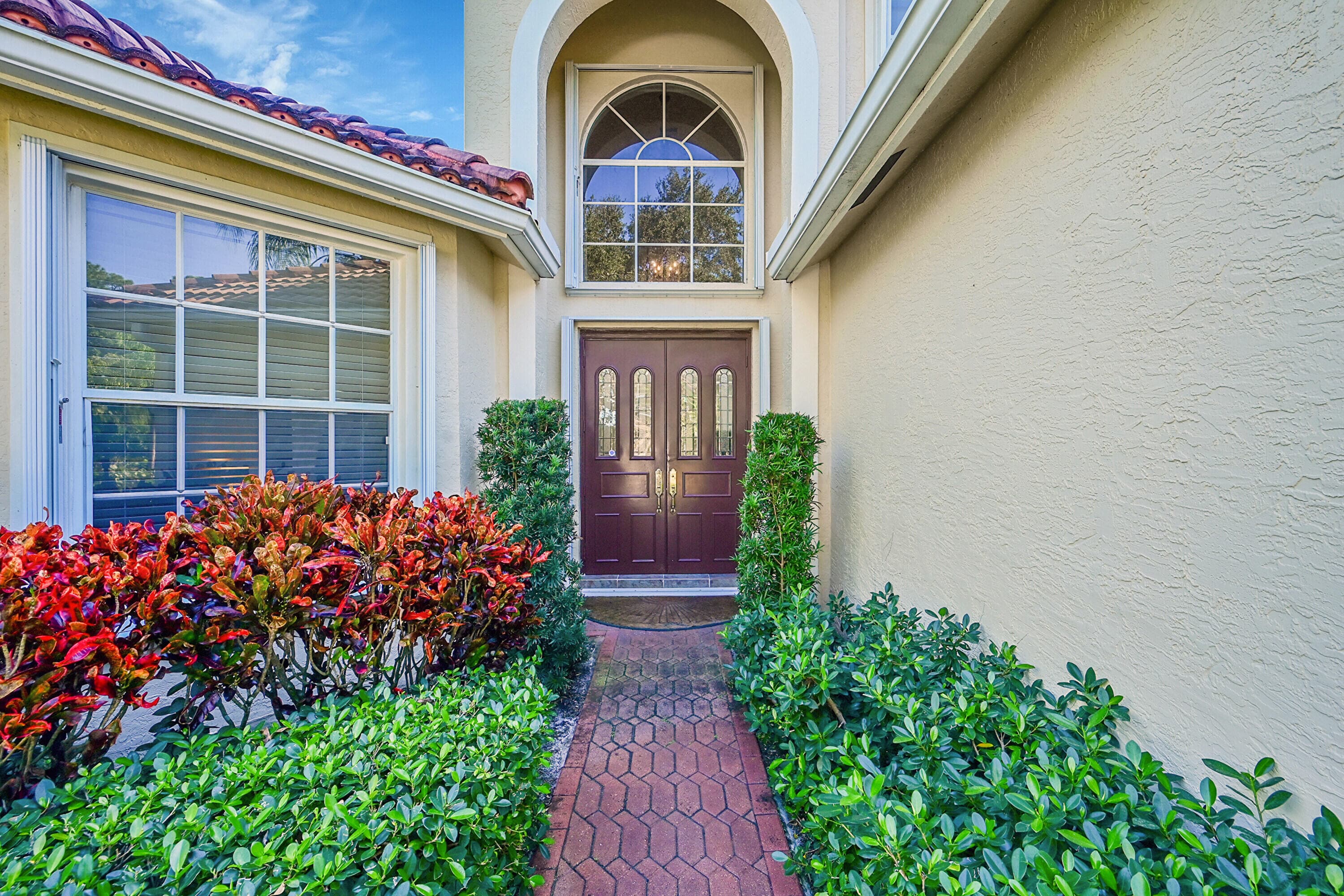 15 Lawrence Lake Drive, Boynton Beach, FL 33436 — photo 2 of 30
