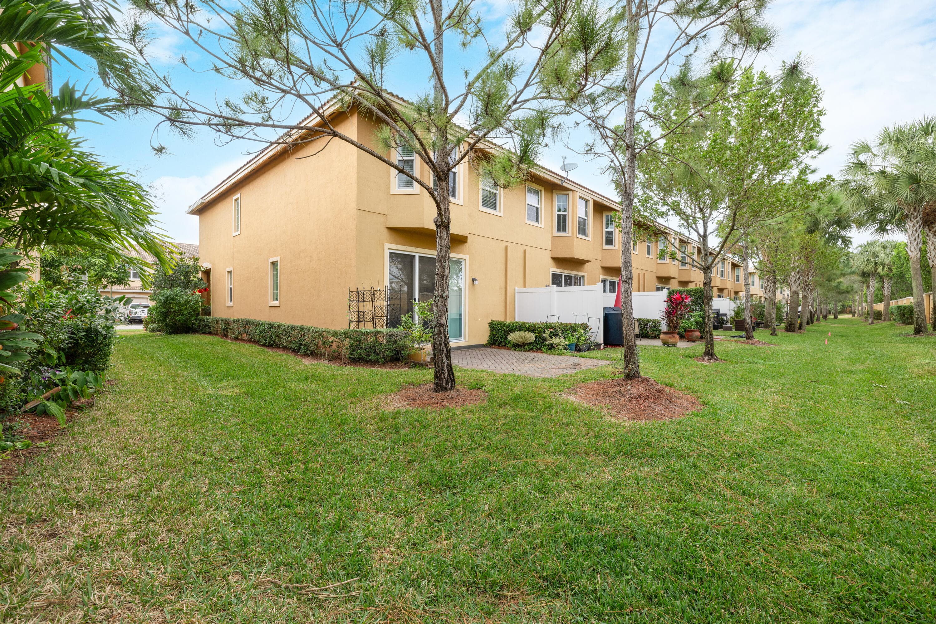 5809 Monterra Club Drive, Lake Worth, FL 33463 — photo 22 of 38