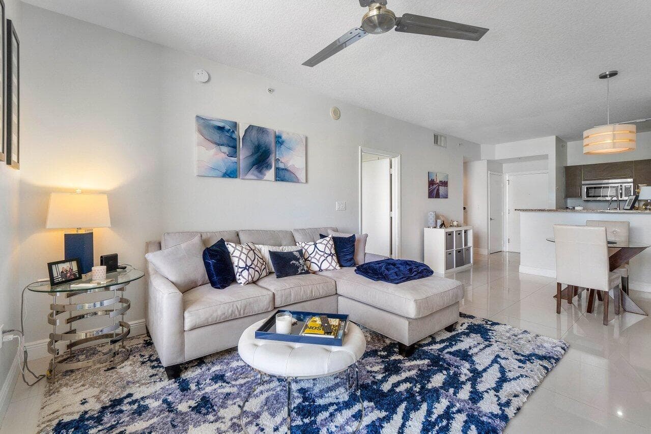 550 Okeechobee Boulevard 1112, West Palm Beach, FL 33401 — photo 1 of 40