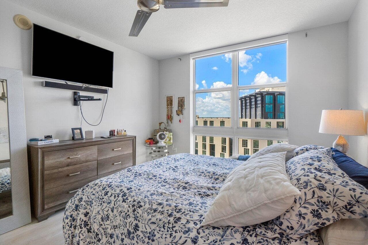 550 Okeechobee Boulevard 1112, West Palm Beach, FL 33401 — photo 16 of 40