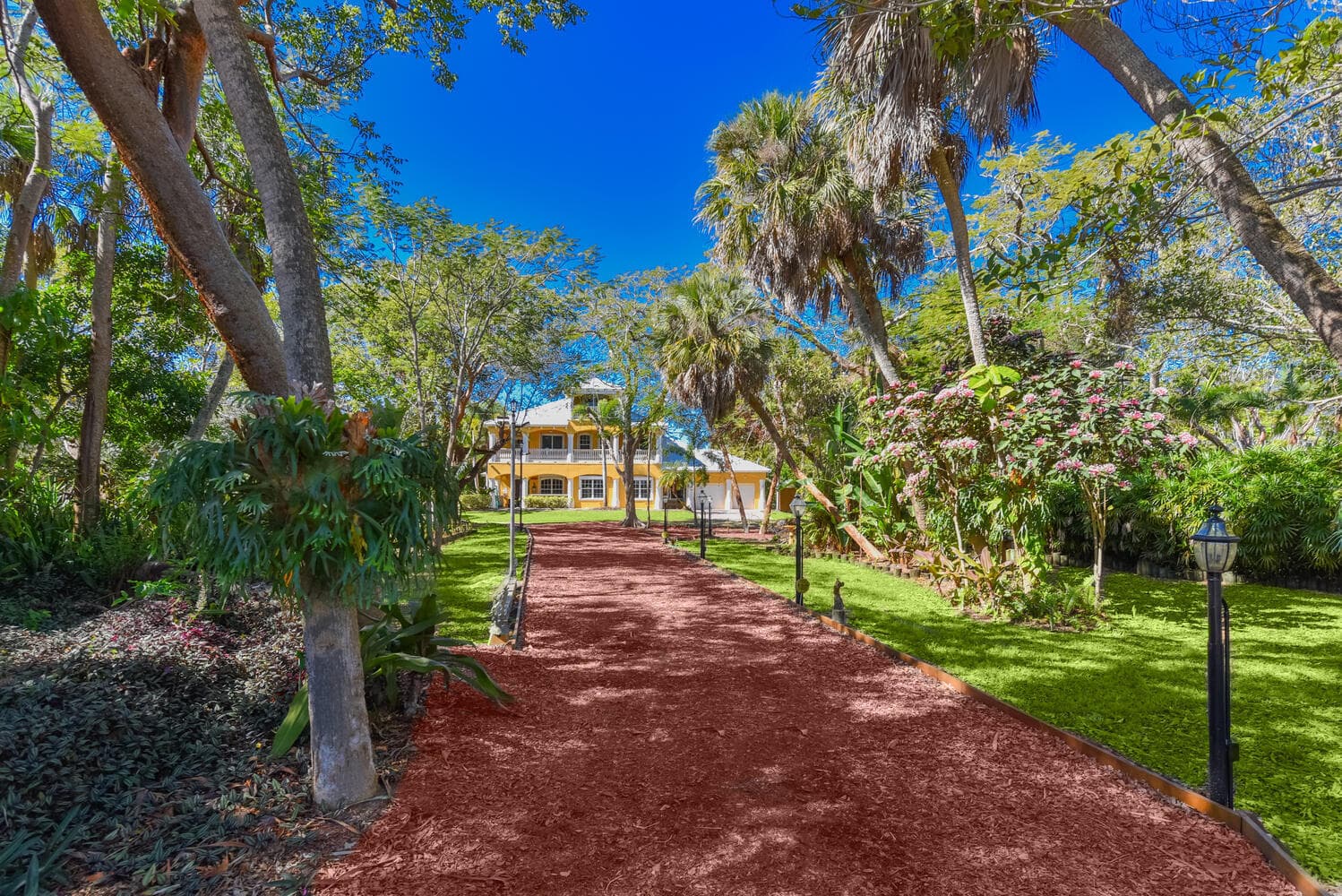 8073 S Indian River Drive, Fort Pierce, FL 34982 — photo 9 of 65