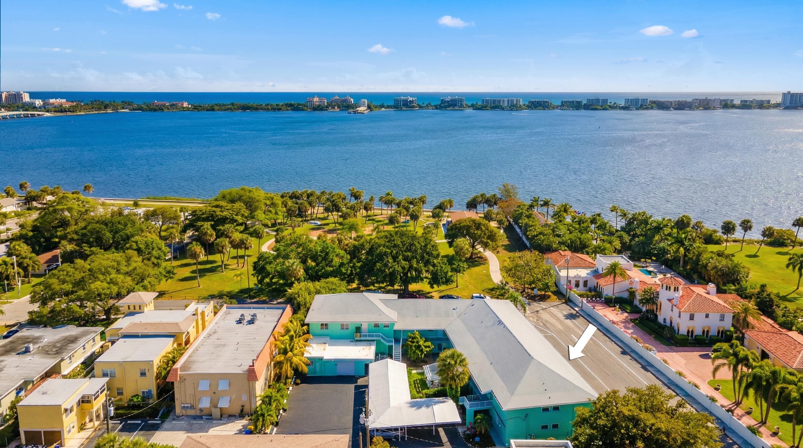 421 S Lakeside Drive 10, Lake Worth Beach, FL 33460 — photo 1 of 26