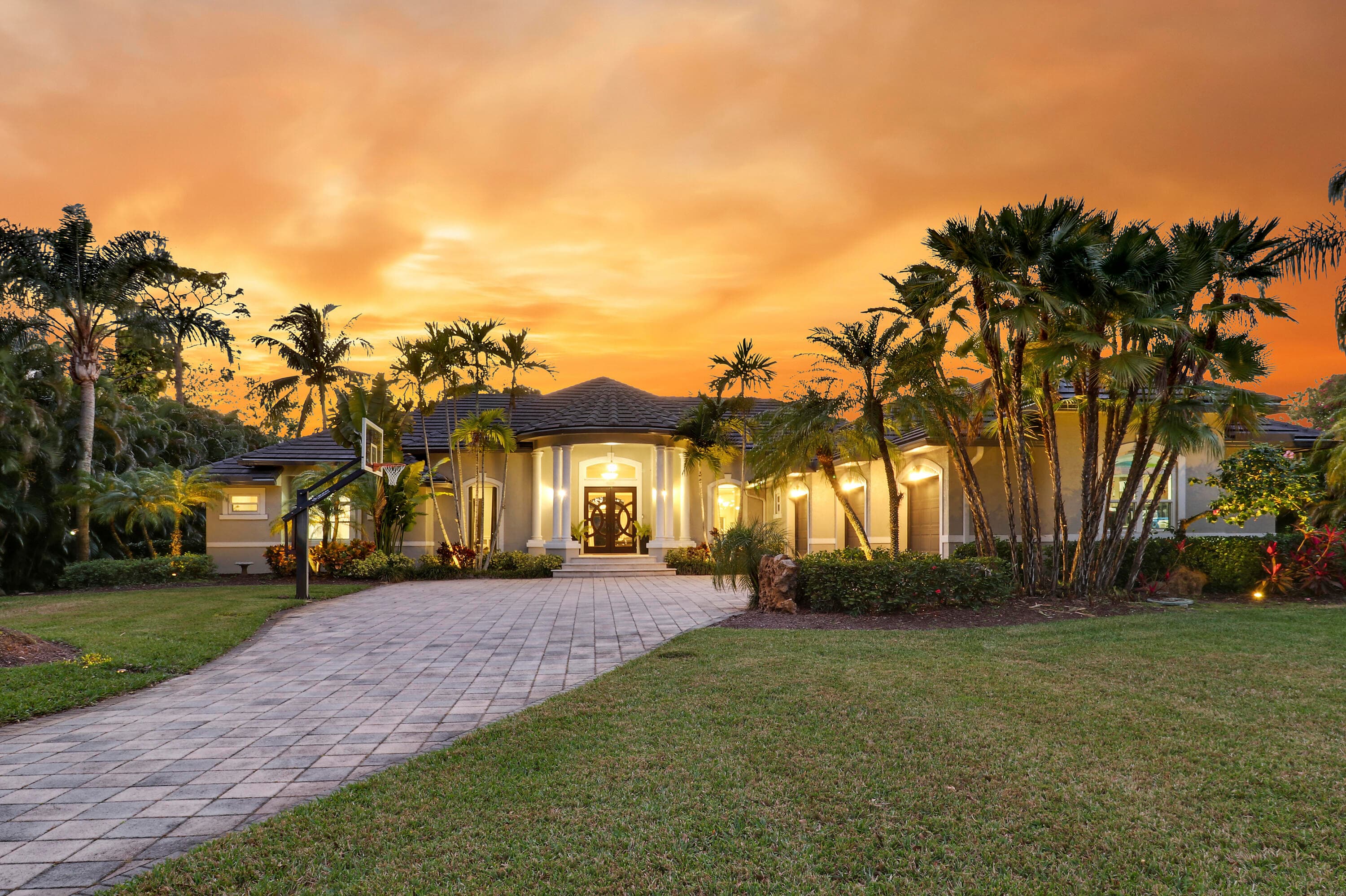 18512 SE Old Trail Drive E, Jupiter, FL 33478 — photo 1 of 60