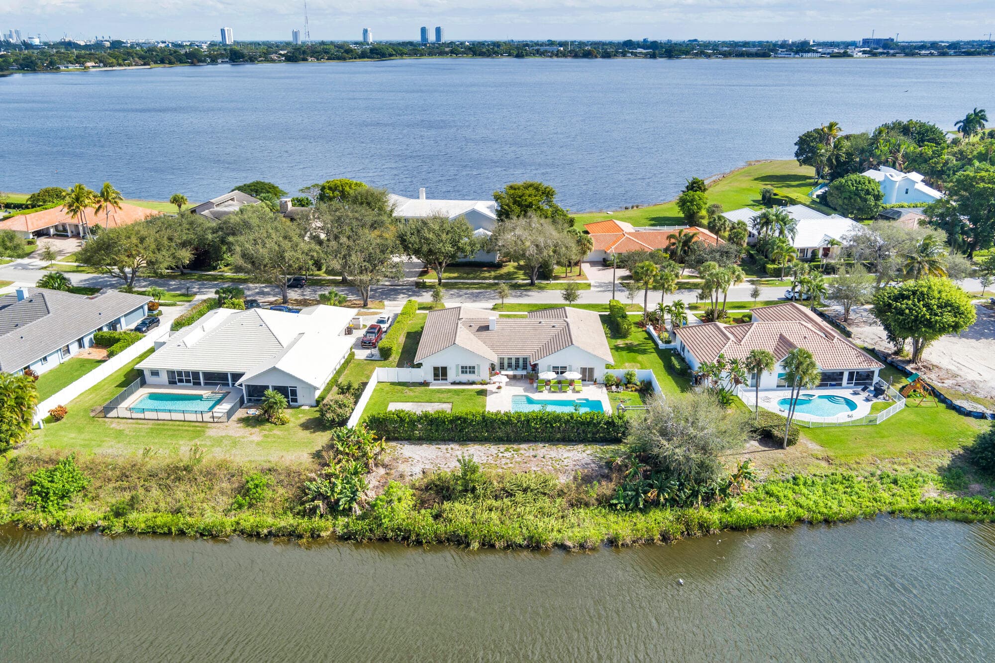 3125 Embassy Drive, West Palm Beach, FL 33401 — photo 30 of 32