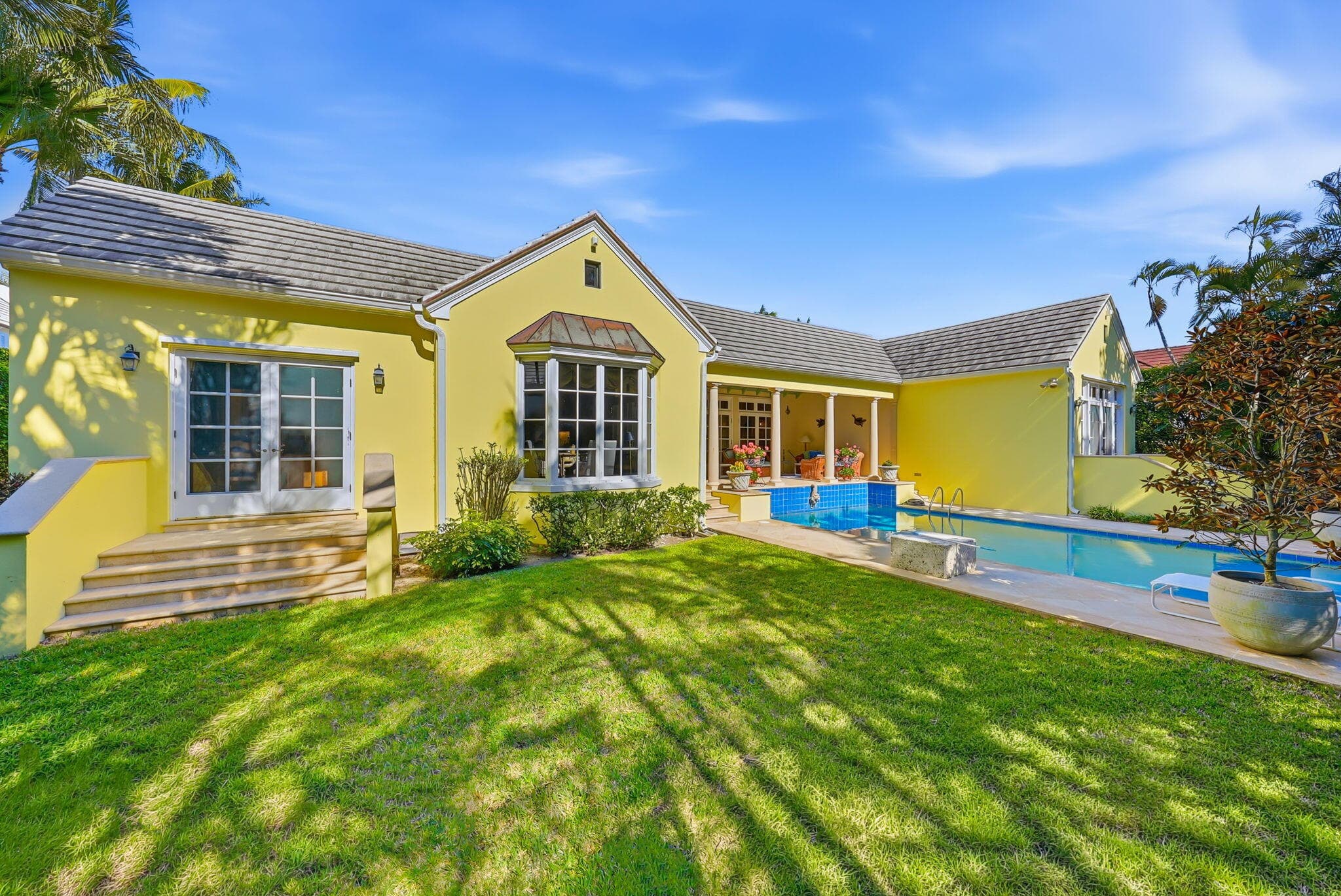 240 Tangier Avenue, Palm Beach, FL 33480 — photo 5 of 18