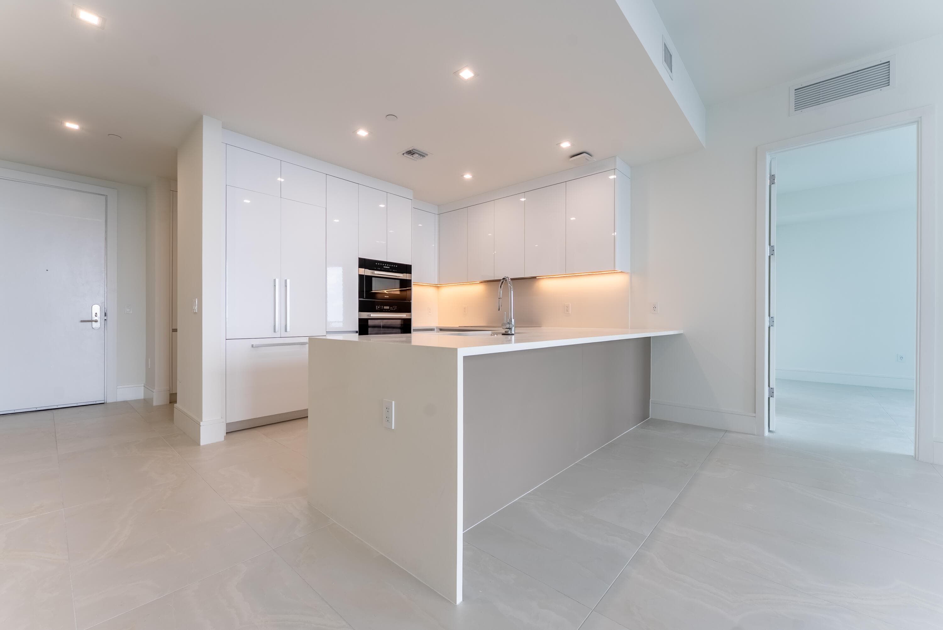 220 Lake Shore Drive 1011, Lake Park, FL 33403 — photo 8 of 68