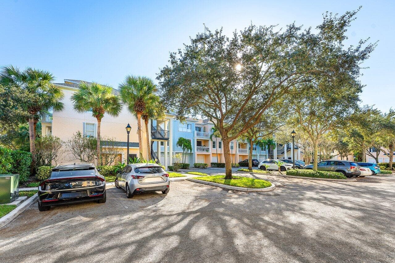 276 Murcia Drive 301, Jupiter, FL 33458 — photo 8 of 52
