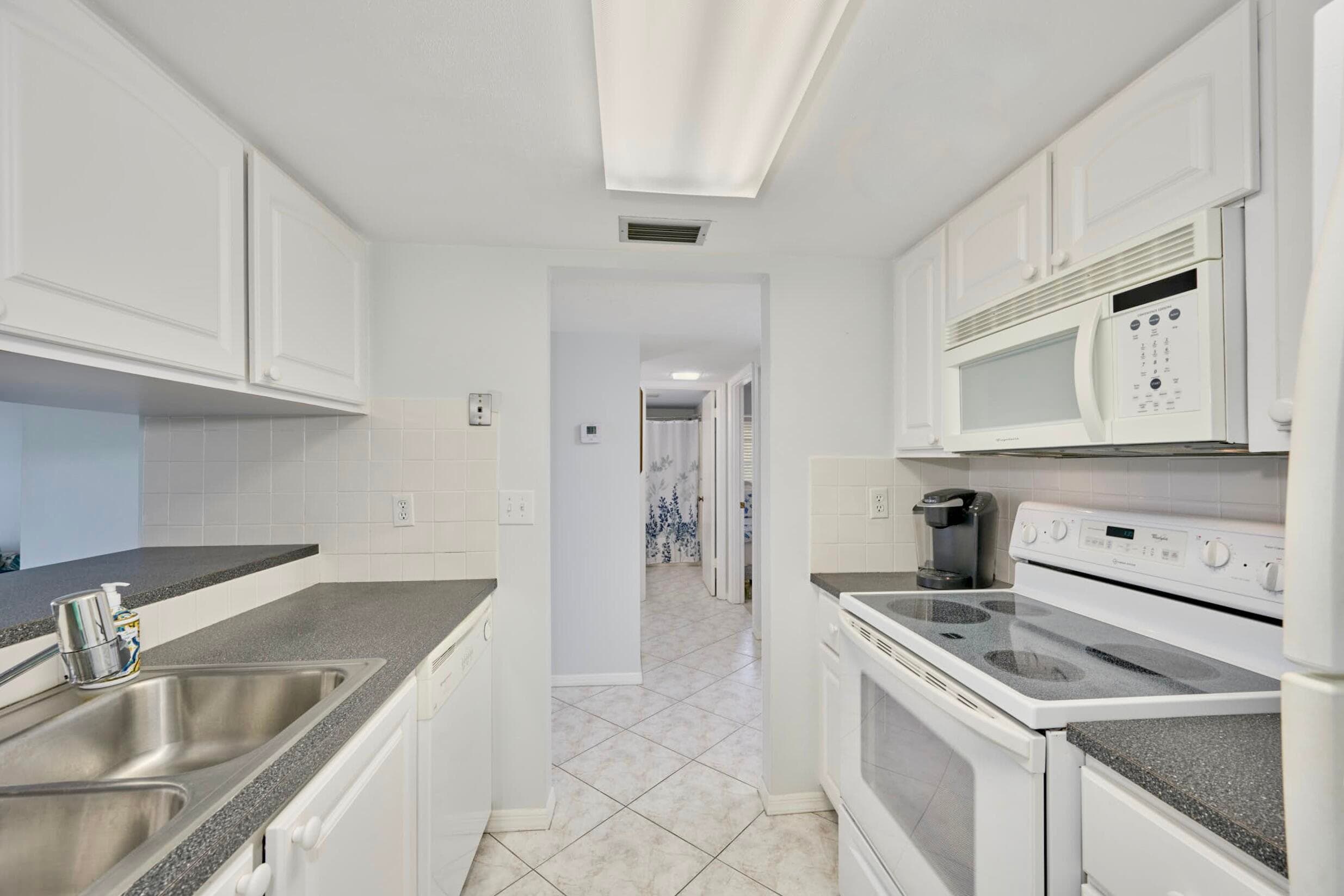 835 18th Street 712, Vero Beach, FL 32960 — photo 11 of 58