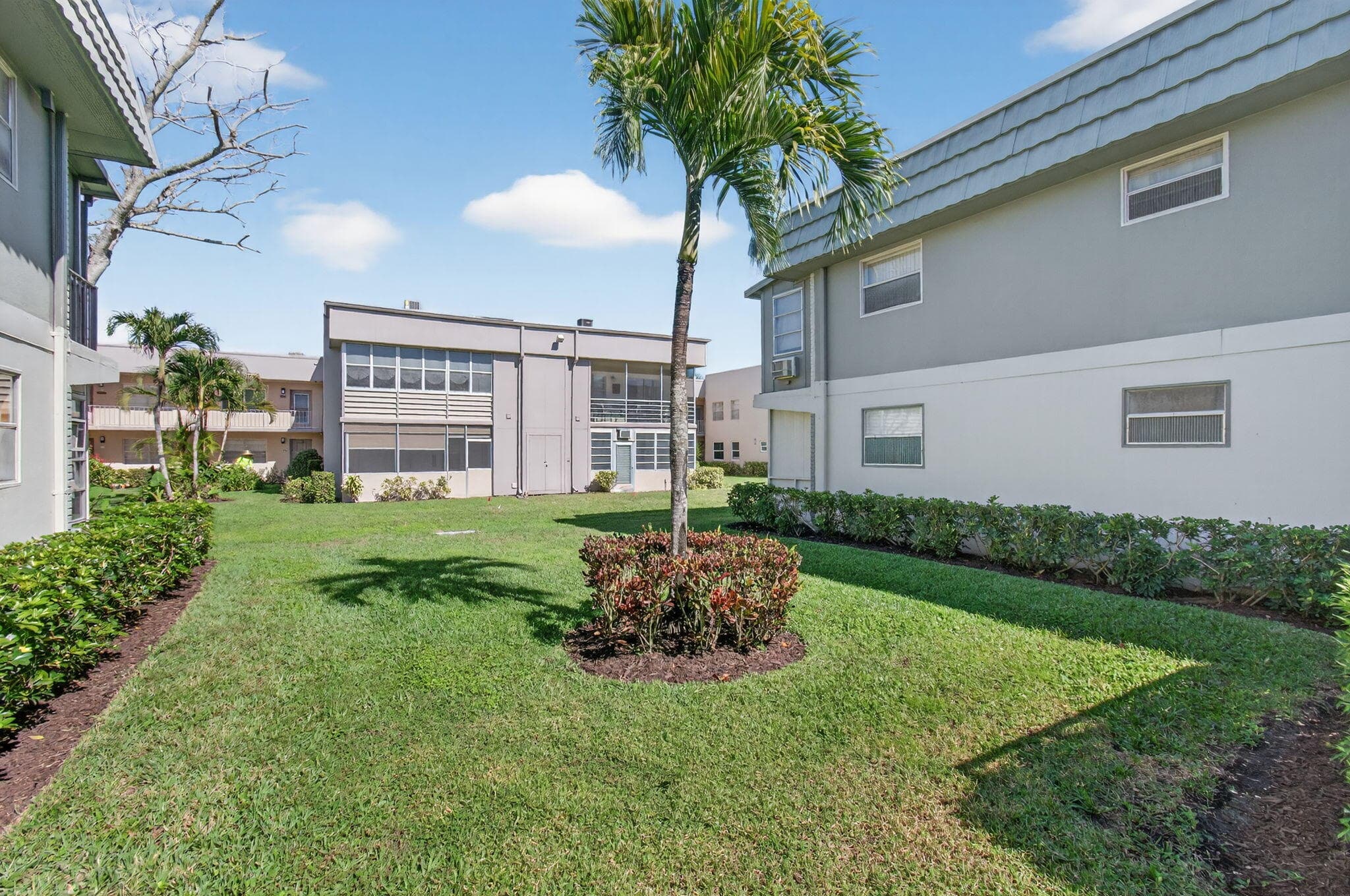 256 Flanders F, Delray Beach, FL 33484 — photo 24 of 40