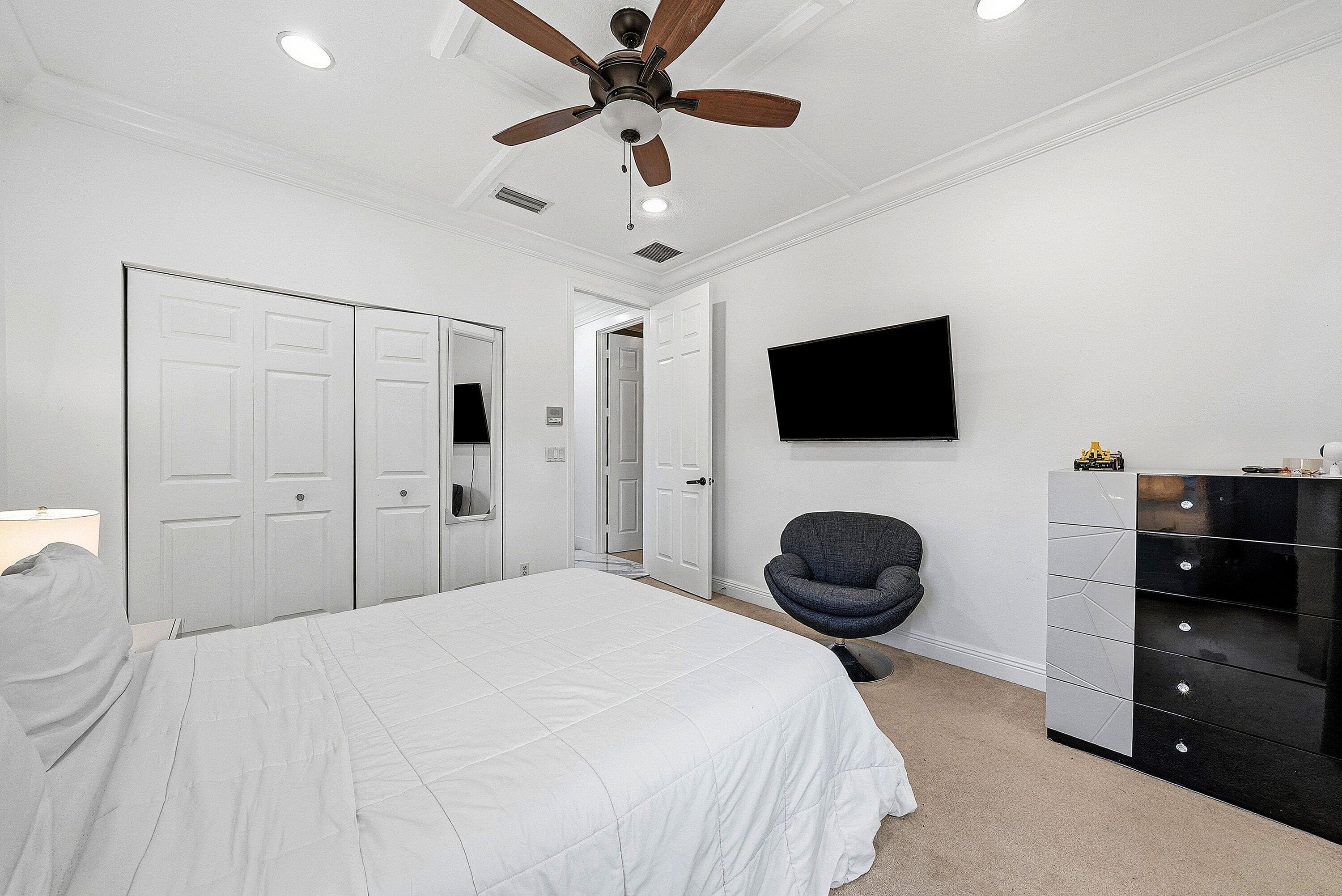 9232 Pineville Drive, Lake Worth, FL 33467 — photo 28 of 54