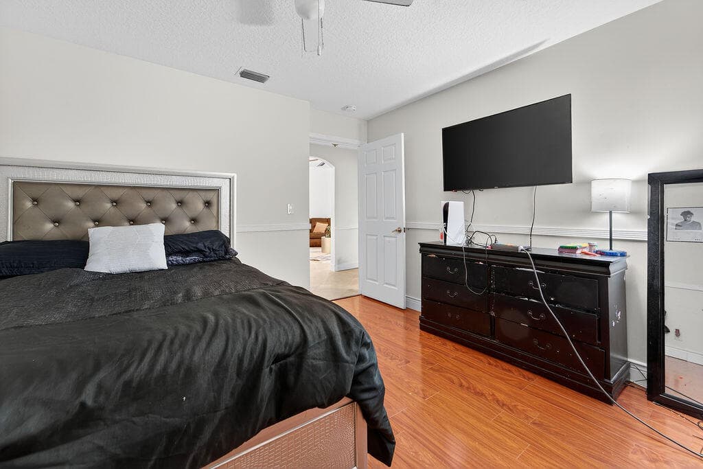 8063 Via Hacienda, Riviera Beach, FL 33418 — photo 16 of 42