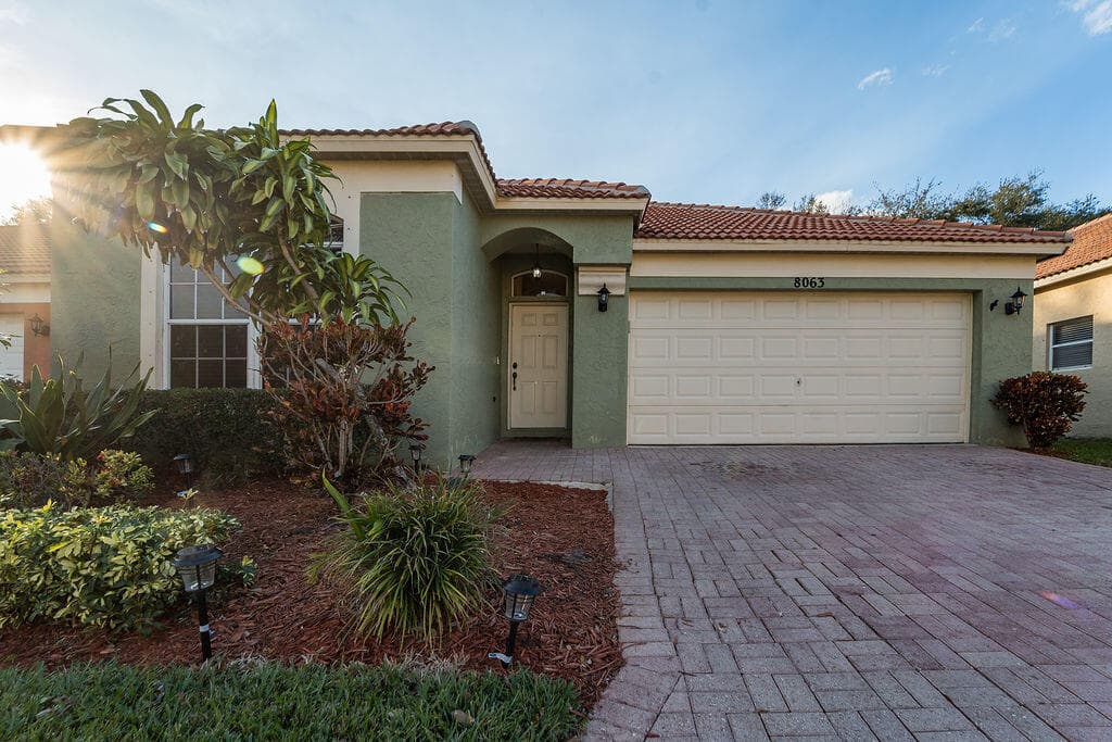 8063 Via Hacienda, Riviera Beach, FL 33418 — photo 29 of 42
