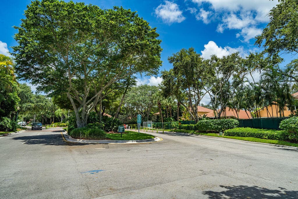 8063 Via Hacienda, Riviera Beach, FL 33418 — photo 41 of 42