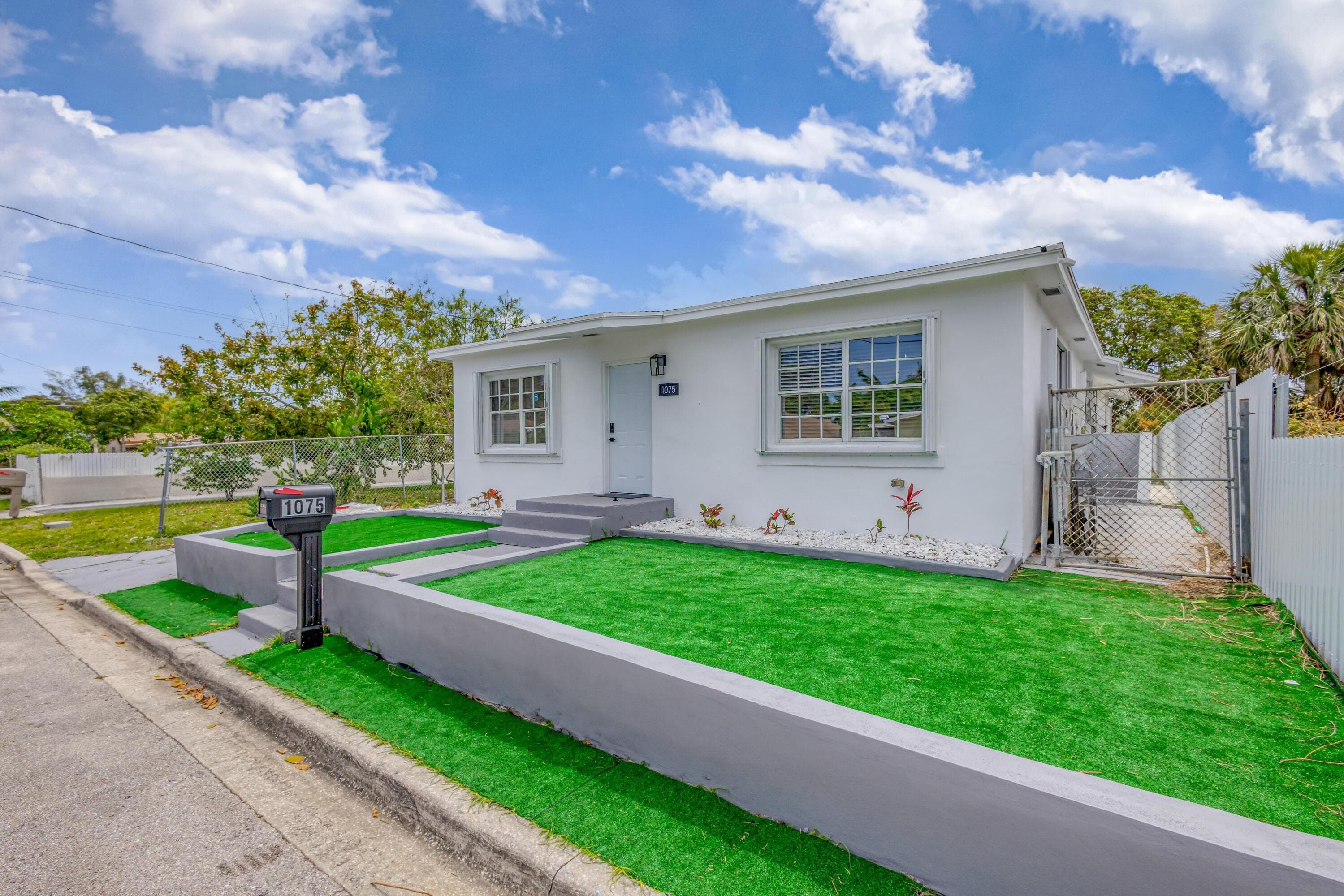 1075 W 30th Street, Riviera Beach, FL 33404 — photo 2 of 67