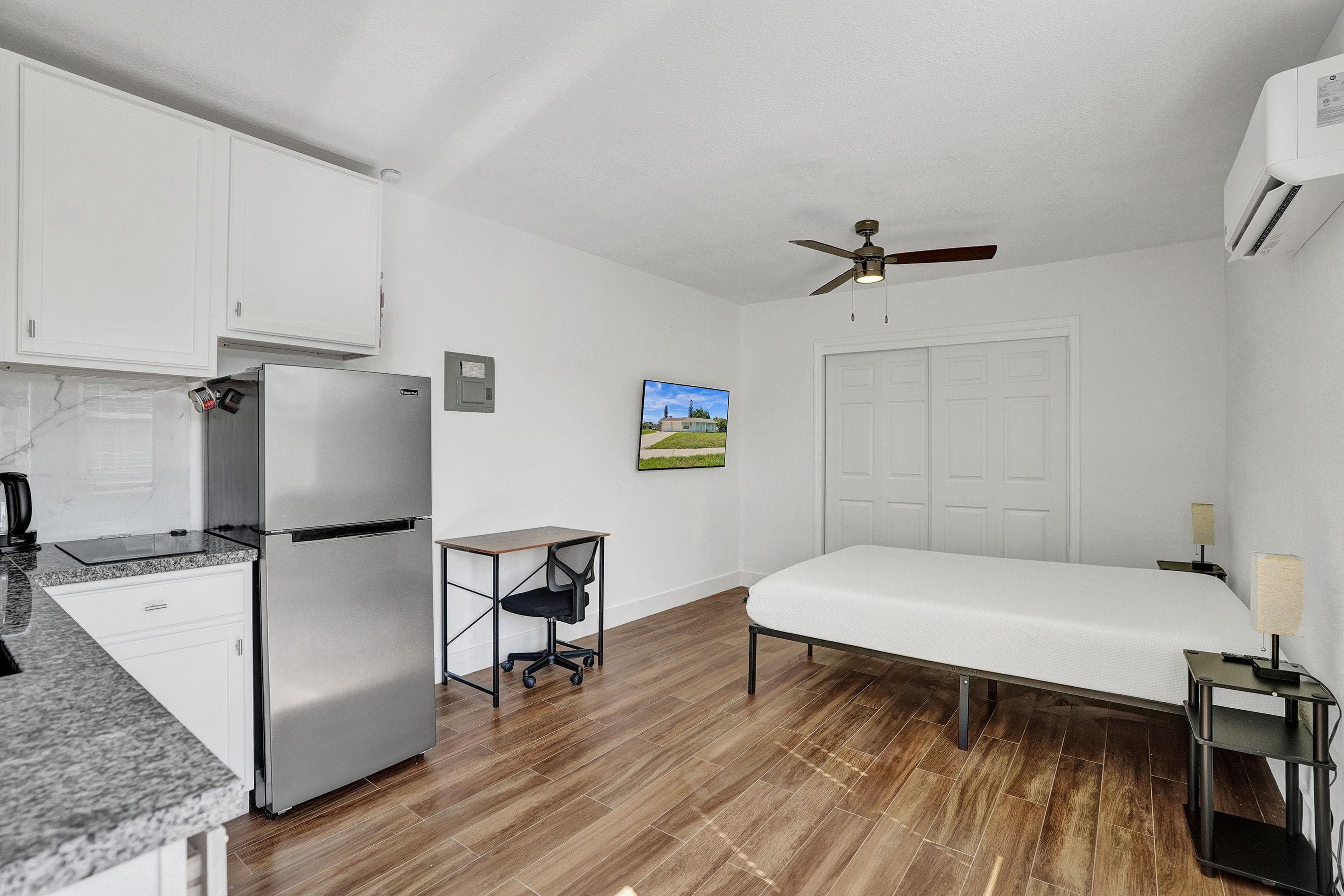 1075 W 30th Street, Riviera Beach, FL 33404 — photo 26 of 67
