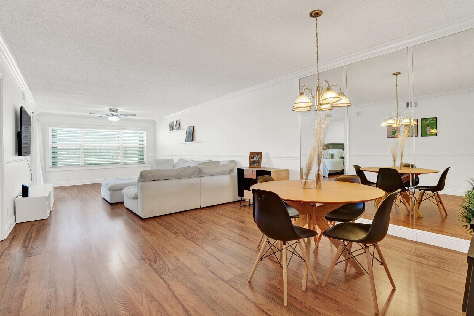 4715 Lucerne Lakes Boulevard E 103, Lake Worth, FL 33467 — photo 12 of 33