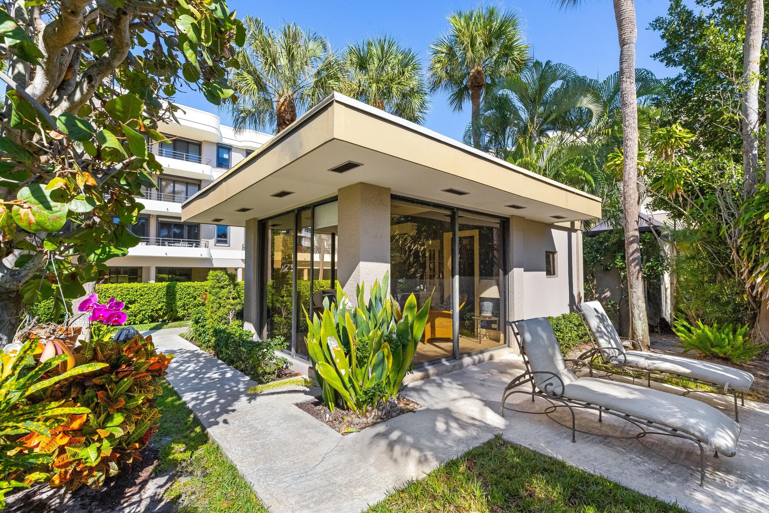 120 Sunset Avenue W 3 D, Palm Beach, FL 33480 — photo 30 of 41