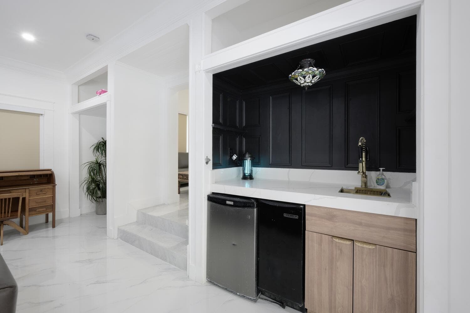 1629 S Lakeside Drive, Lake Worth Beach, FL 33460 — photo 15 of 42
