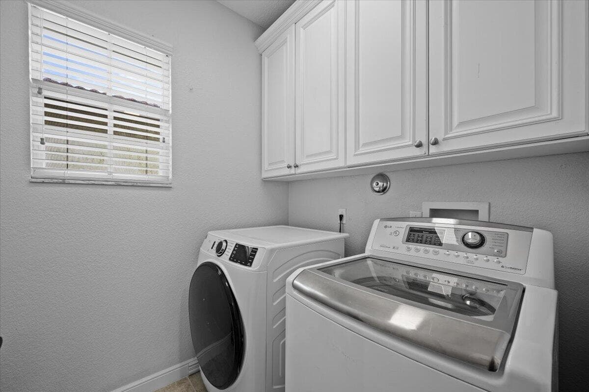 627 Castle Drive, Palm Beach Gardens, FL 33410 — photo 27 of 66