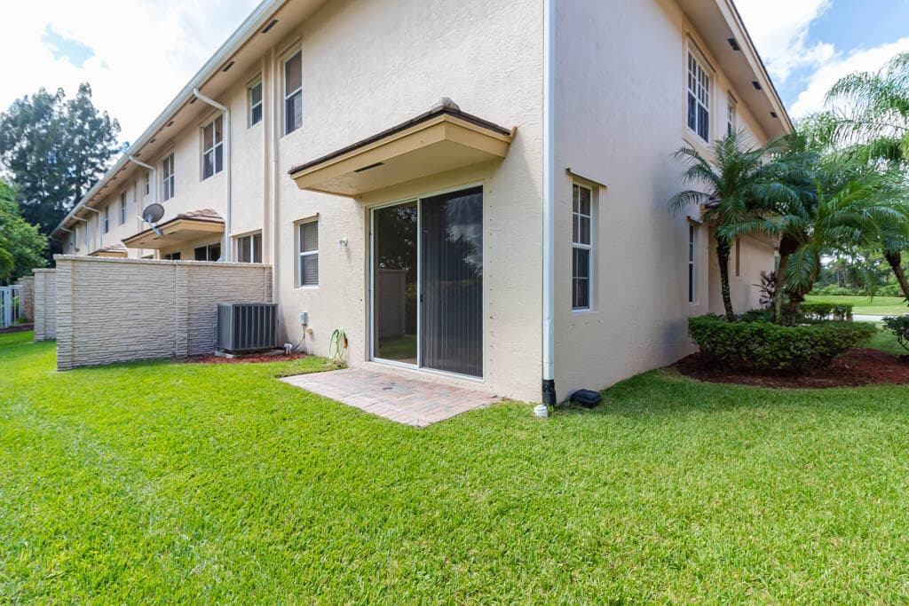 356 SE Bloxham Way, Stuart, FL 34997 — photo 5 of 61