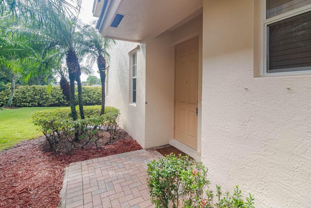 356 SE Bloxham Way, Stuart, FL 34997 — photo 4 of 61