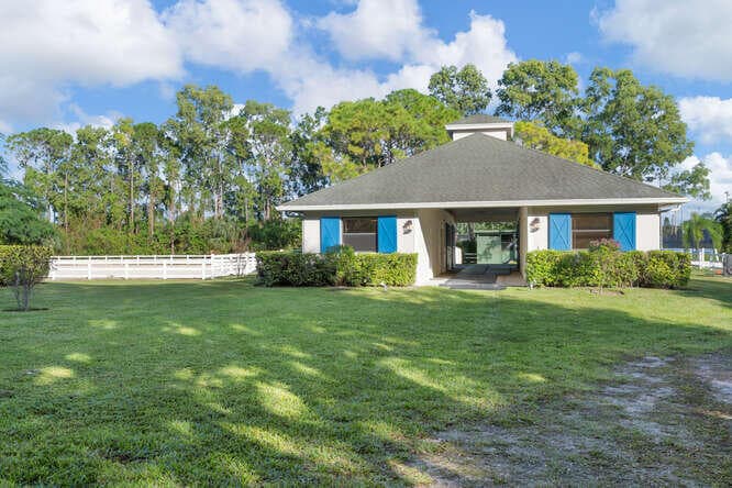 2760 Appaloosa Trail, Wellington, FL 33414 — photo 32 of 43