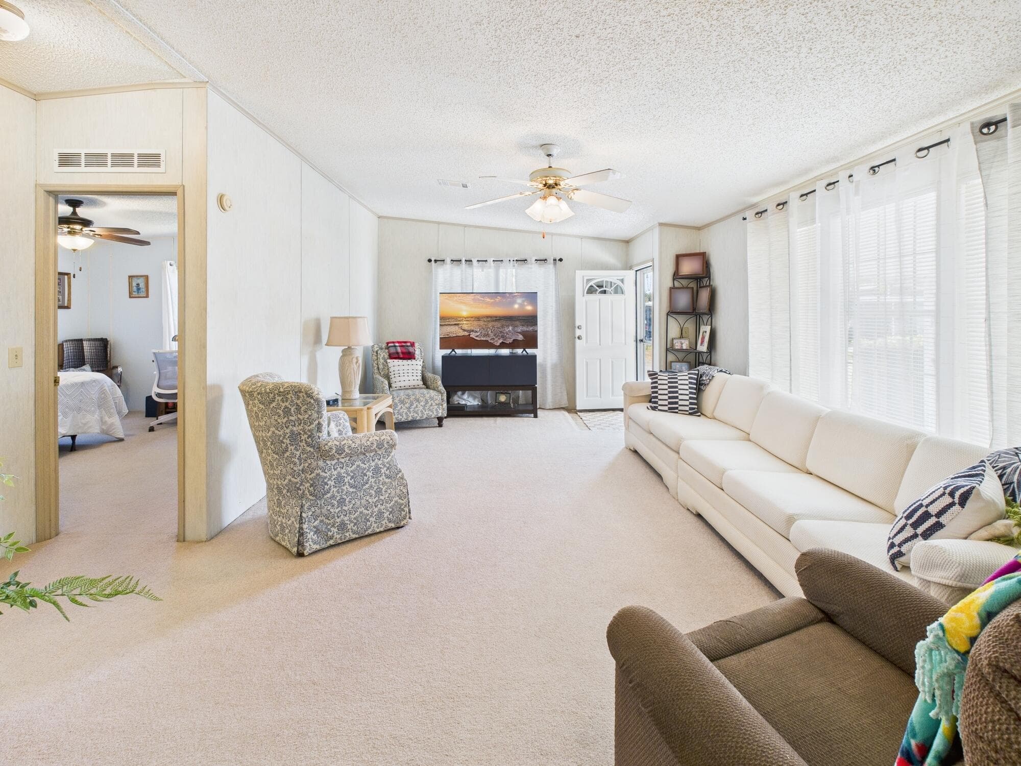 407 NE 8th Avenue, Okeechobee, FL 34972 — photo 6 of 65