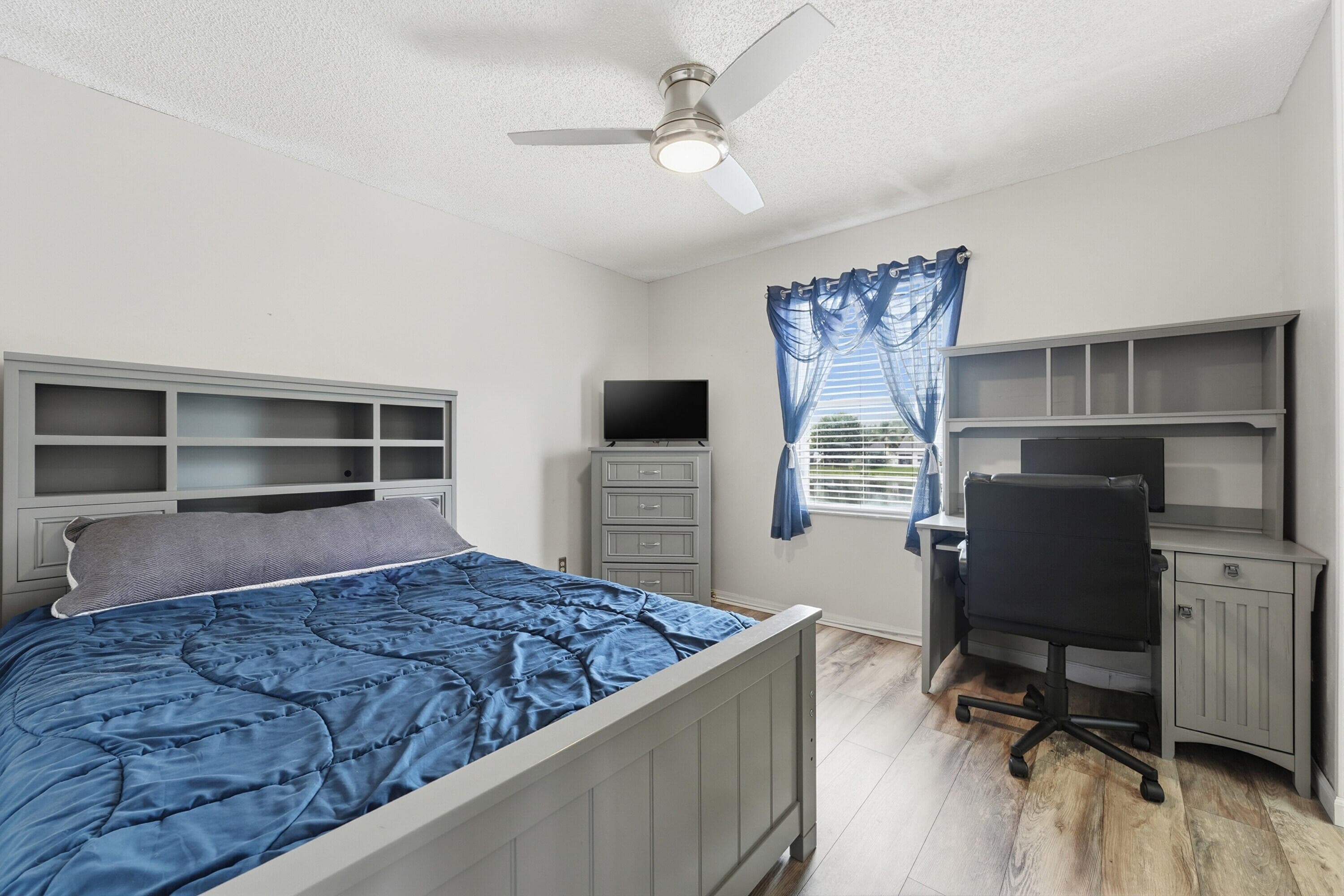 2805 Foxhall Drive E, West Palm Beach, FL 33417 — photo 22 of 54
