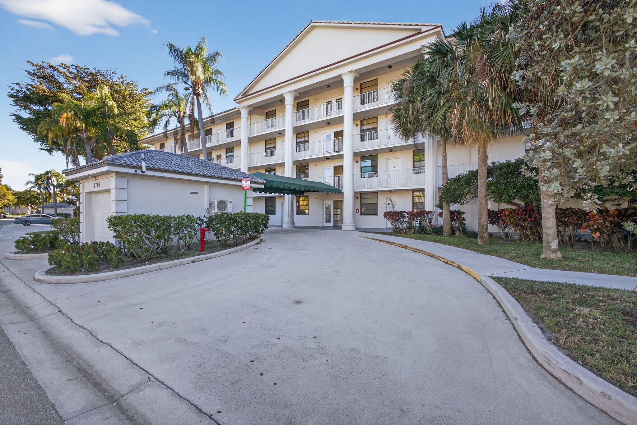3716 Whitehall Drive 203, West Palm Beach, FL 33401 — photo 1 of 52