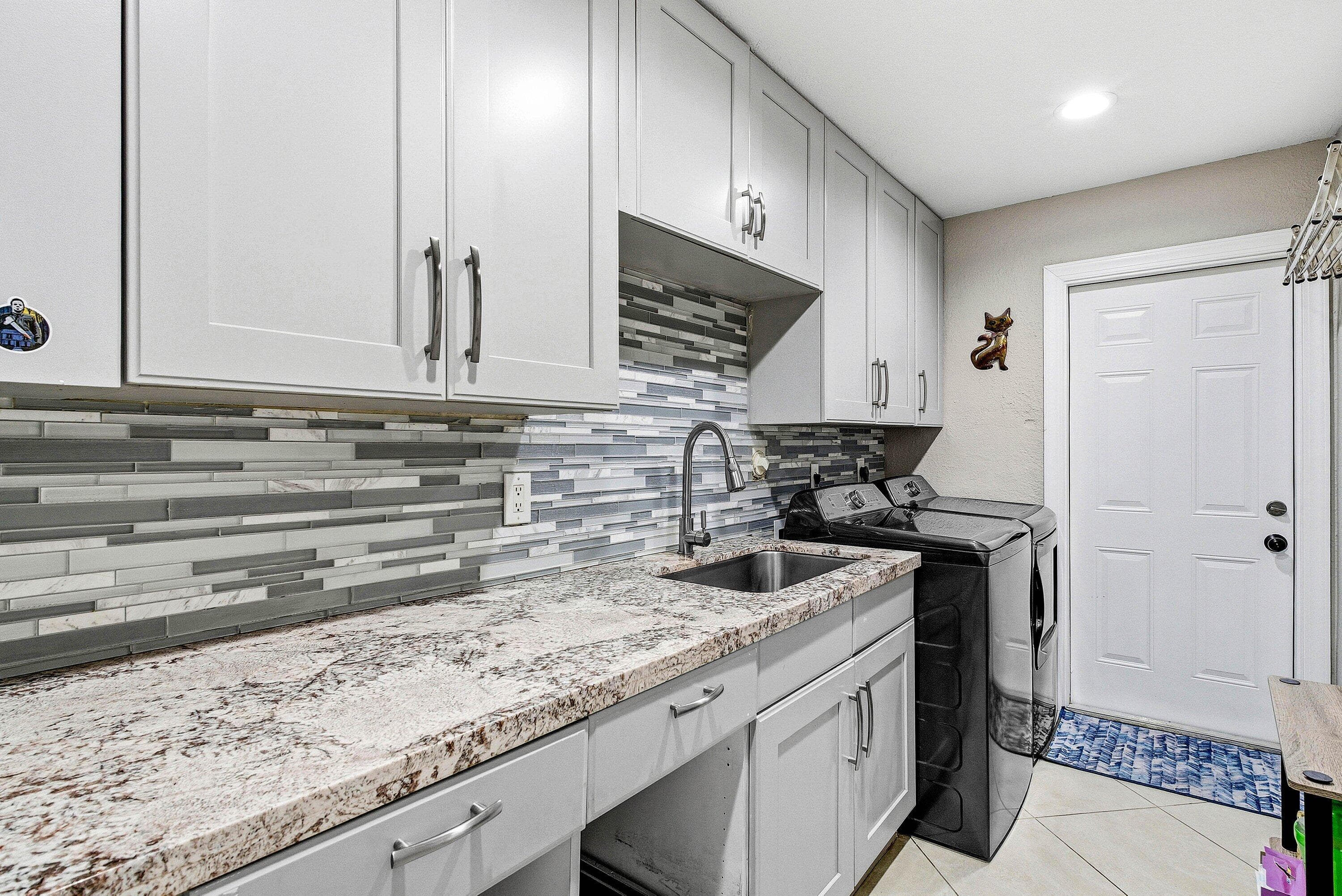 2412 SW 23rd Cranbrook Drive, Boynton Beach, FL 33436 — photo 21 of 45