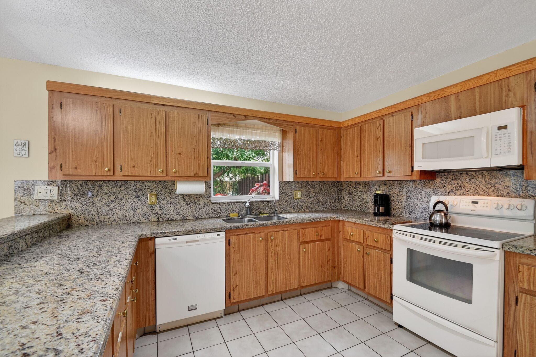 6730 Starkeys Place, Lake Worth, FL 33467 — photo 12 of 42