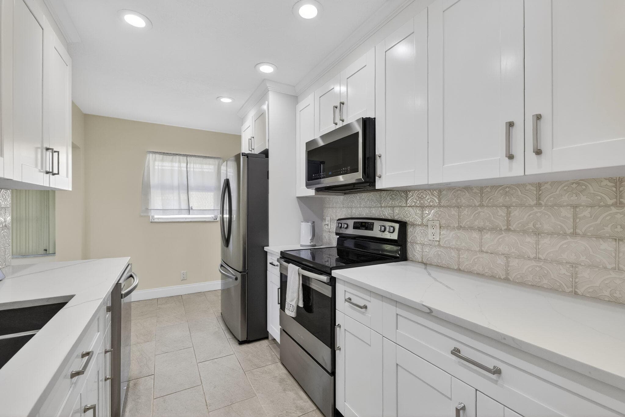 4361 NW 12th Drive NW, Deerfield Beach, FL 33064 — photo 12 of 41