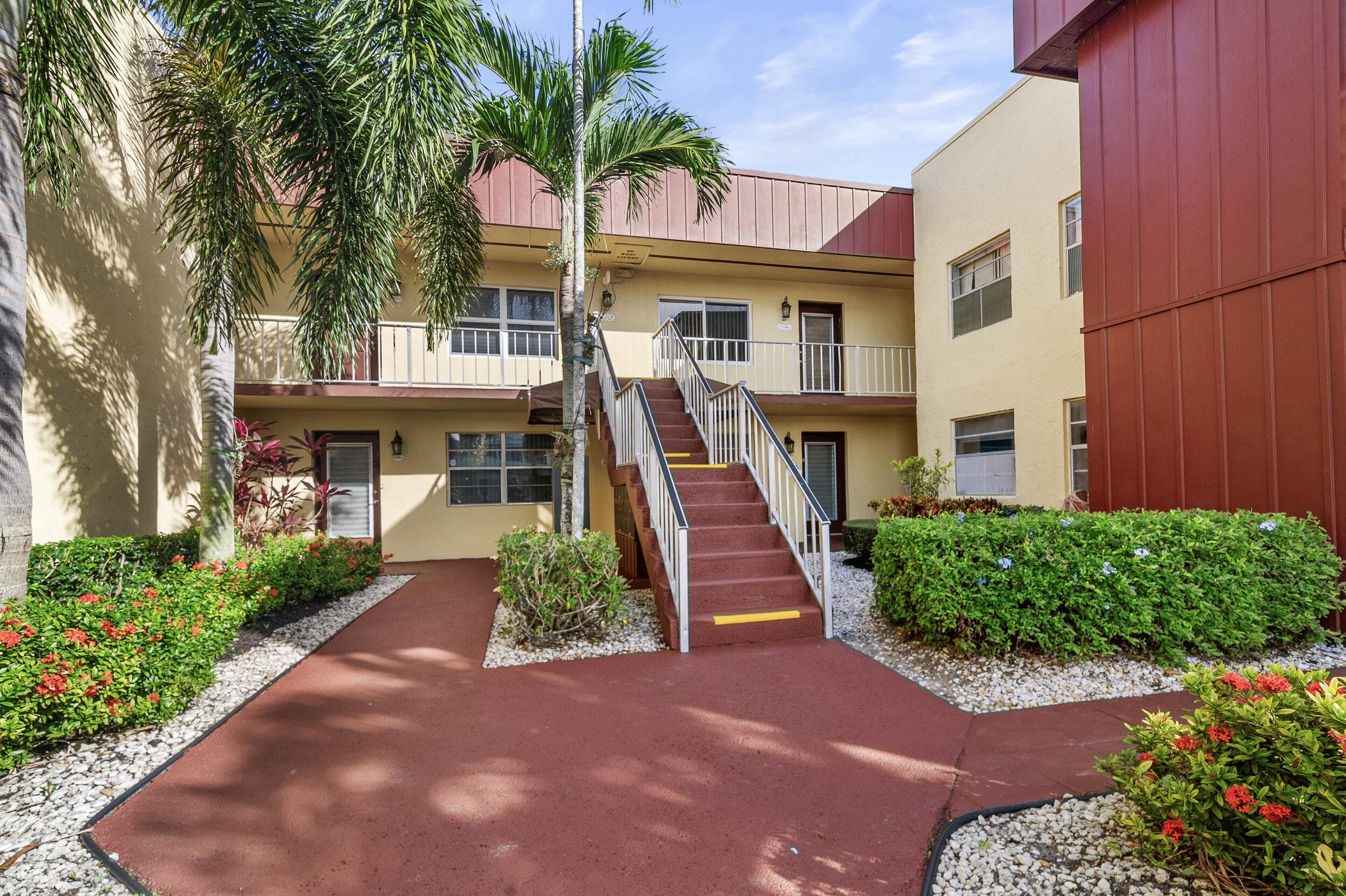 605 Flanders M, Delray Beach, FL 33484 — photo 23 of 48